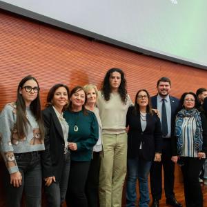 Giuseppe Alessio Nuzzo e Francesco Panarella con studenti e personale