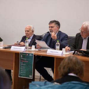 Tavolo relatori