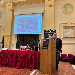 Dynamical Systems and Diffusion Models