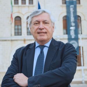 Rettore Prof. Lorenzo Lo Muzio